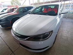 Chrysler 200